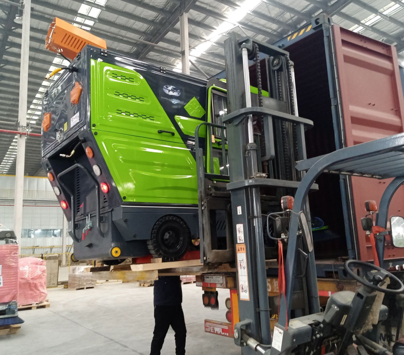 Обновление отгрузки: уборочная машина отправлена в Мумбаи, Индия, в полной защитной упаковке